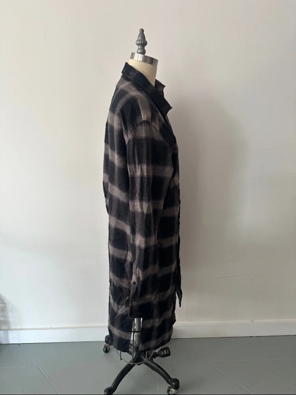 H&M Black and Taupe Plaid Long Shirt Dress - Picture 3 of 4